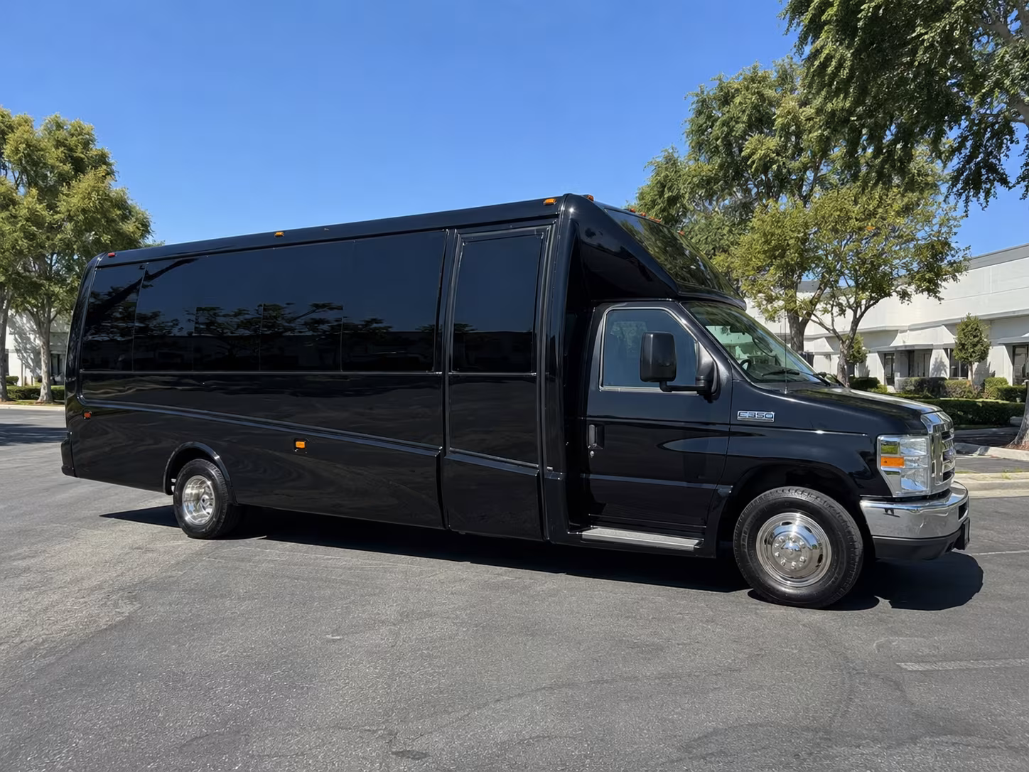 brentwood bus rentals
