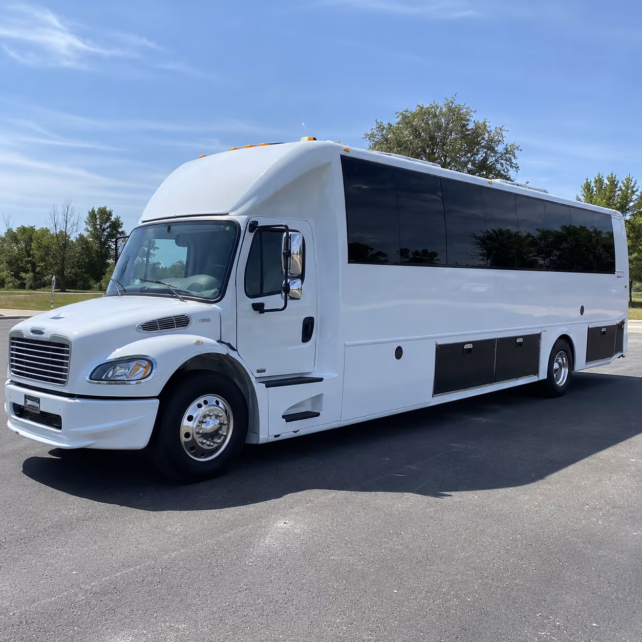 brookhaven 40 passenger party bus