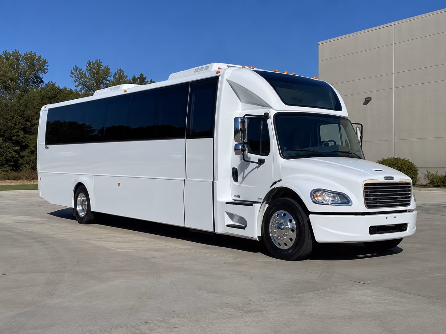 brooklyn 28 passenger party bus