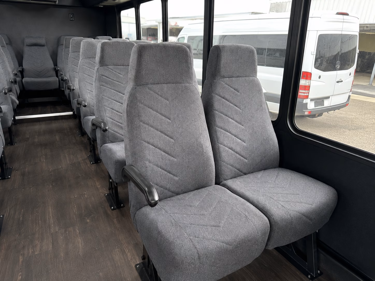 huntington brooklyn charter buses