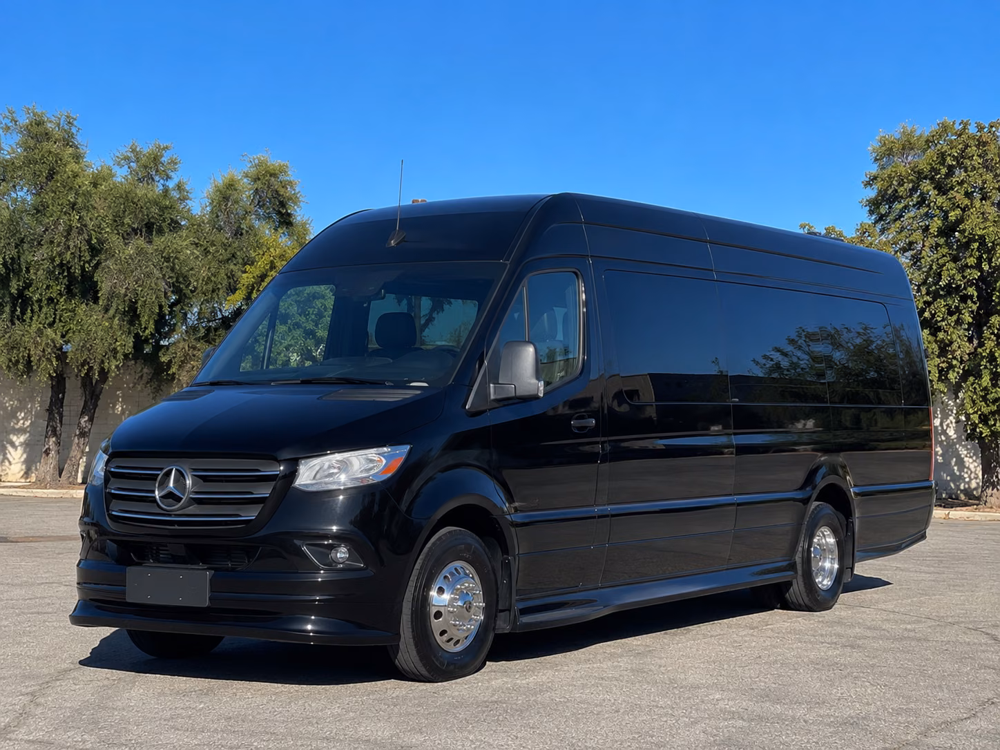 transportation serving brooklyn and nearby cities